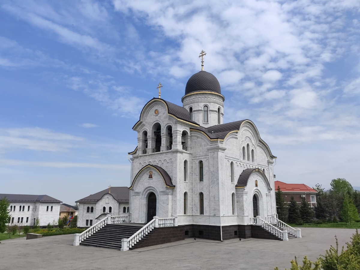 Важно для всех казахстанцев сберечь межконфессиональное единство — епископ Каскеленский Геннадий