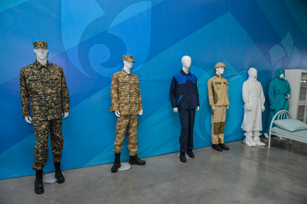 Крупнейшая текстильная фабрика Казахстана будет шить форму для военных и постельное белье для поездов
