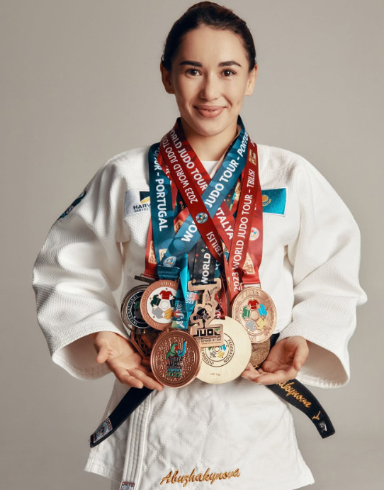 Топ женских звезд спорта Казахстана