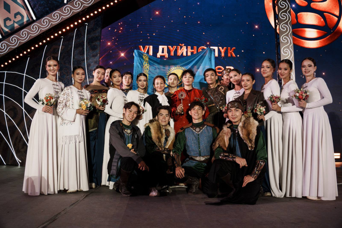 Ансамбль «Гүлдер»/ фото - t.me/madenietaqparat