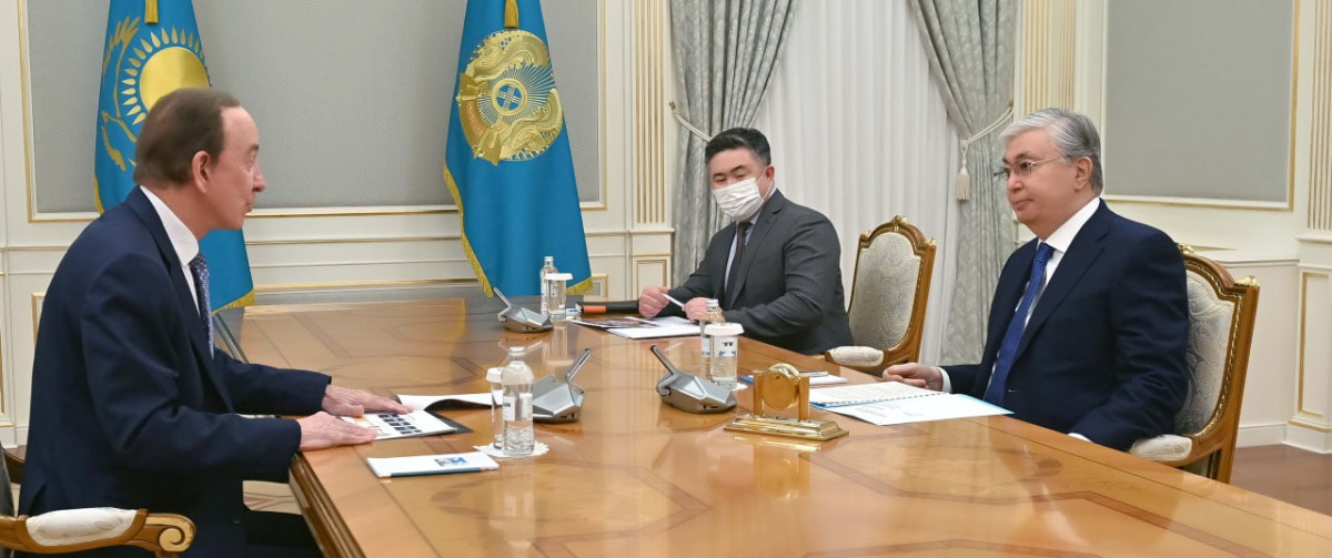 Президент Air Astana басшысымен әуе компаниясының баға саясатын талқылады