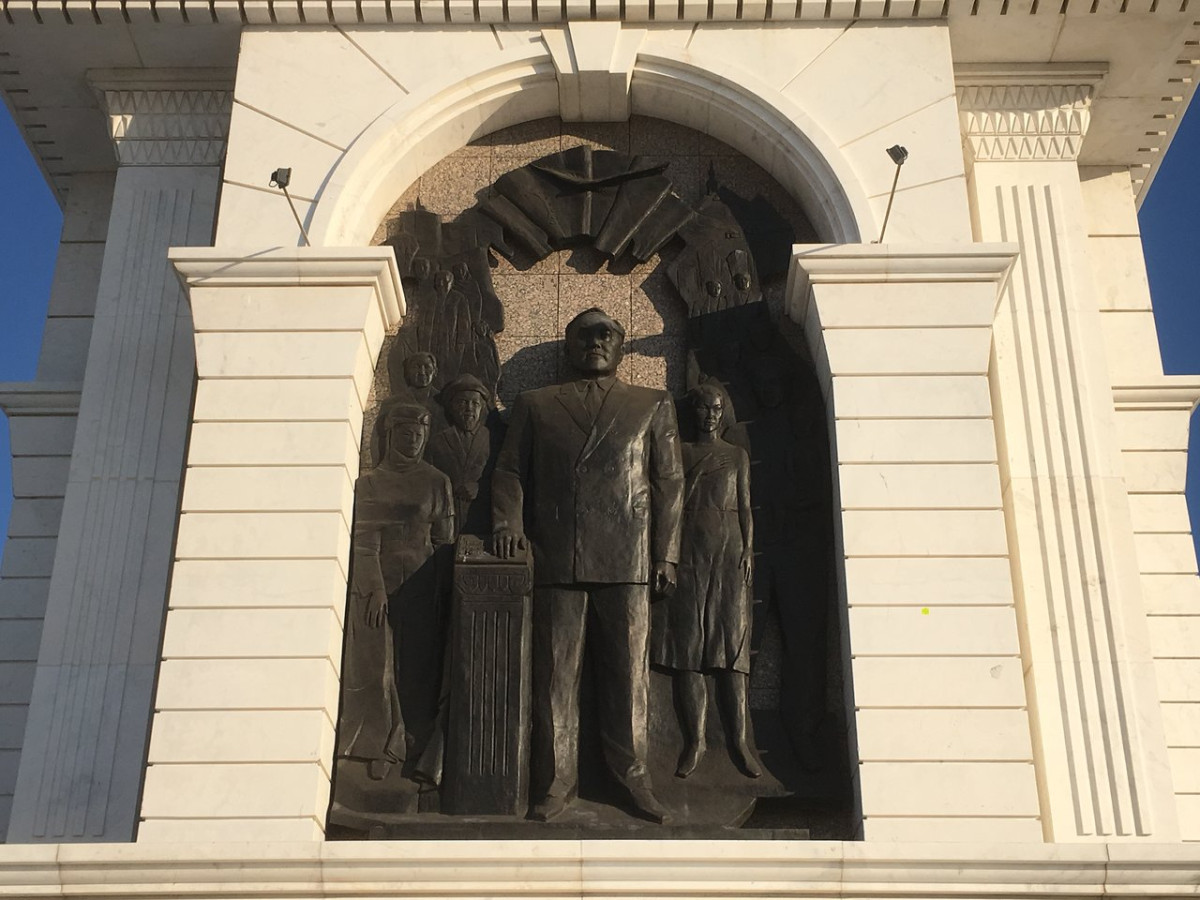 «Тарих өз бағасын береді»: Нұрсұлтан Назарбаевқа әлемде қанша ескерткіш қойылған