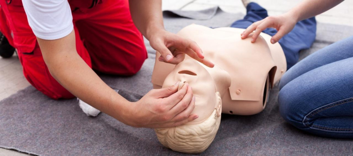 Тренинг орталығында медициналық алғашқы көмек көрсетуді үйренуге болады Тренинг орталығында медициналық алғашқы көмек көрсетуді үйренуге болады