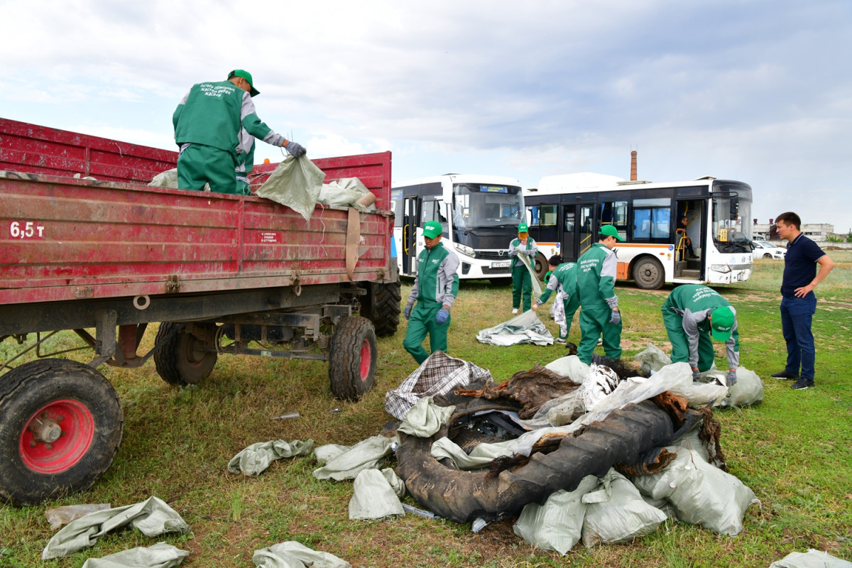 Ақтөбеде «Таза Қазақстан» акциясы жалғасып жатыр Ақтөбеде «Таза Қазақстан» акциясы жалғасып жатыр