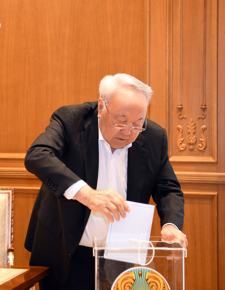 nazarbayev.kz
