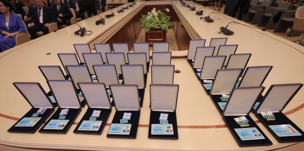 ЦИК зарегистрировала новоизбранных депутатов Сената