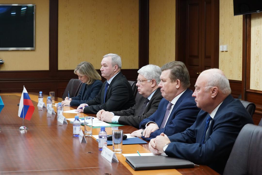 Казахстан и Россия обсудили сотрудничество в промышленной области