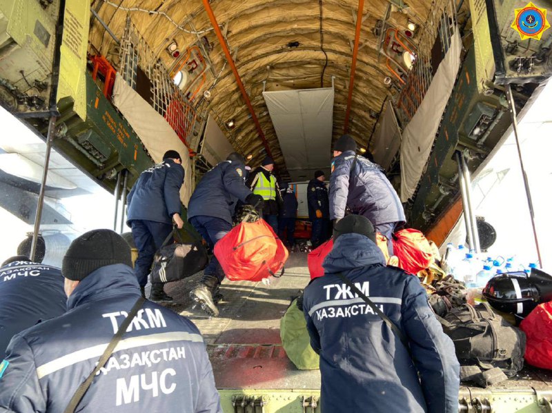 Второй эшелон казахстанских спасателей отправился в Турцию