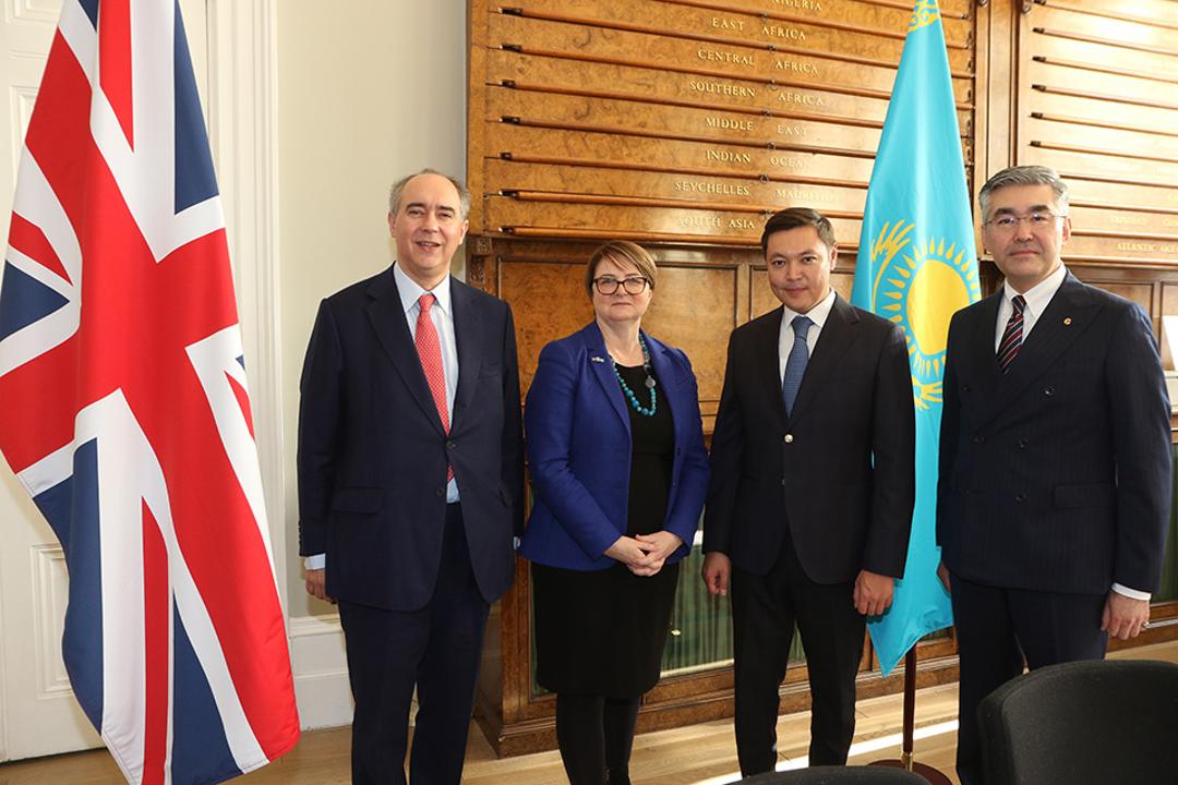 Алмас Айдаров - развитие сотрудничества с Великобританией один из главных приоритетов
