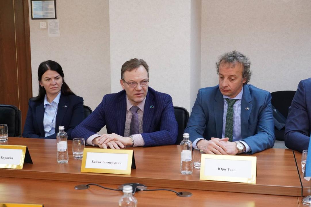 Казахстан и Эстония укрепят сотрудничество в сфере транспорта