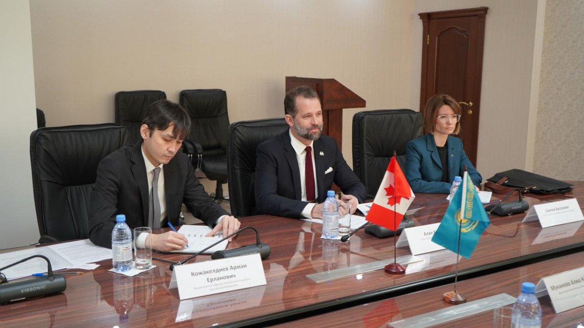 Казахстан и Канада обсудили развитие правовой базы