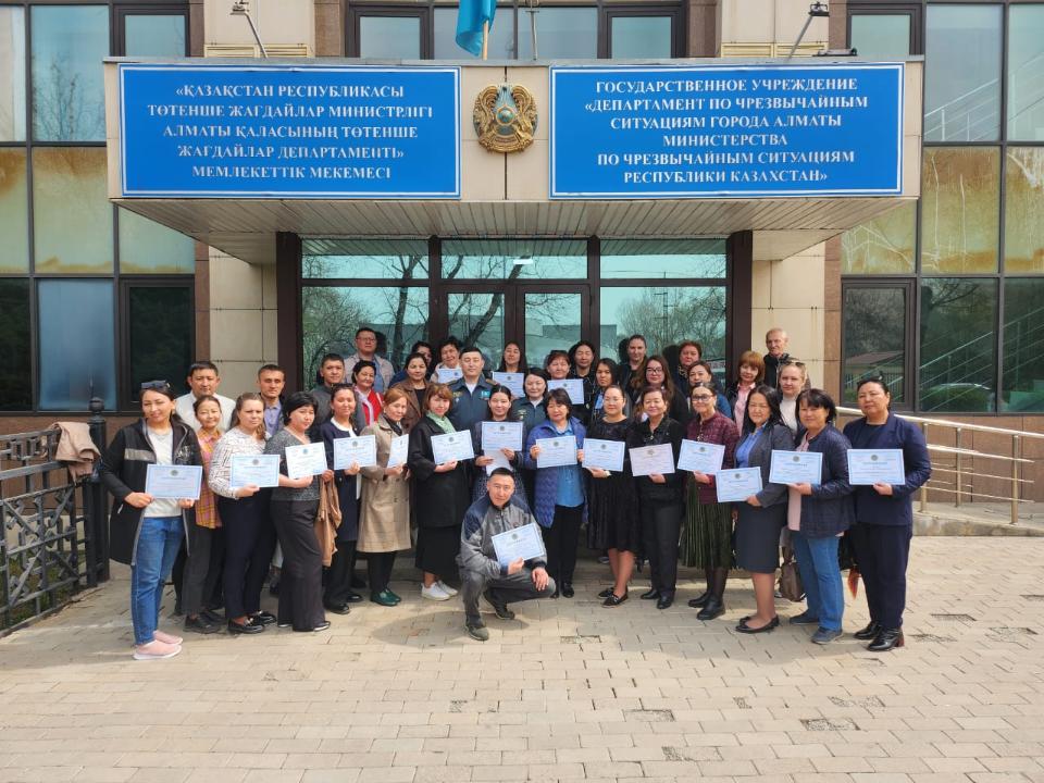 Медработники прошли курсы безопасности в Алматы