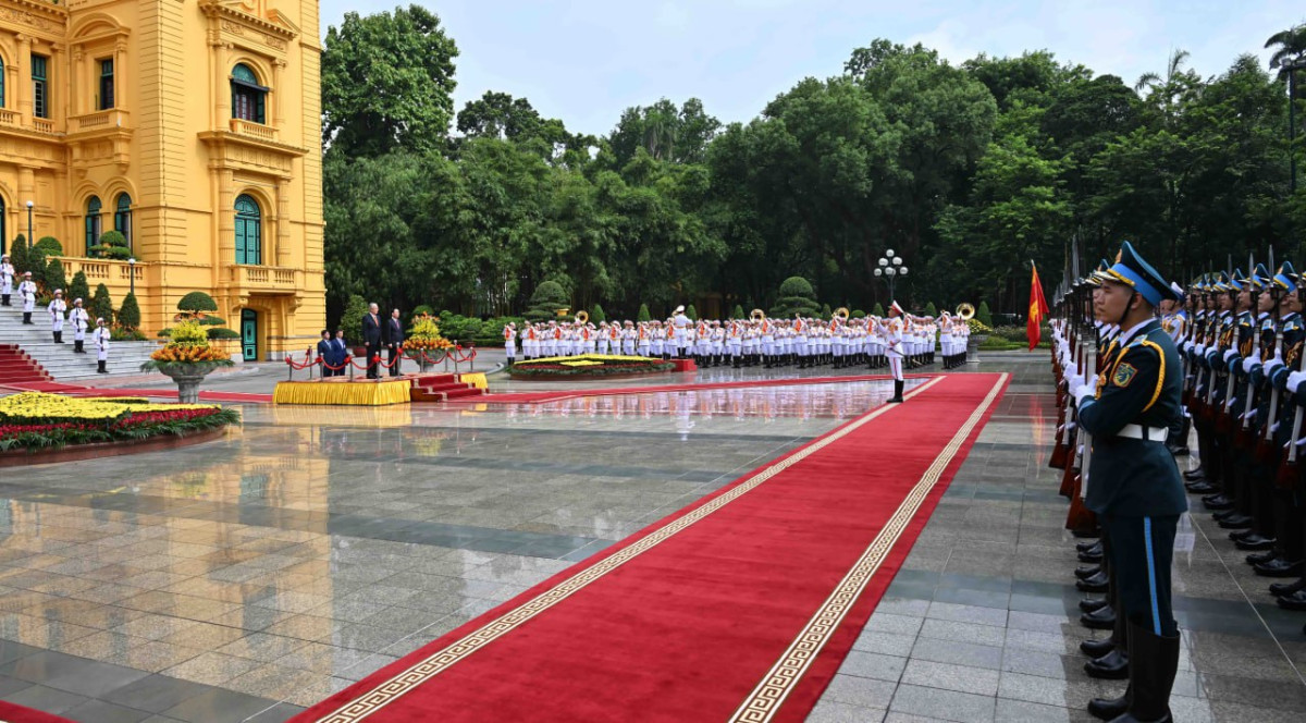 Президент Вьетнама торжественно встретил Касым-Жомарта Токаева