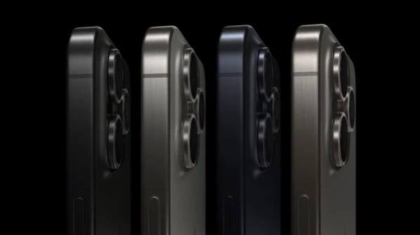 USB-разъем и улучшенная камера: Apple презентовала новые iPhone