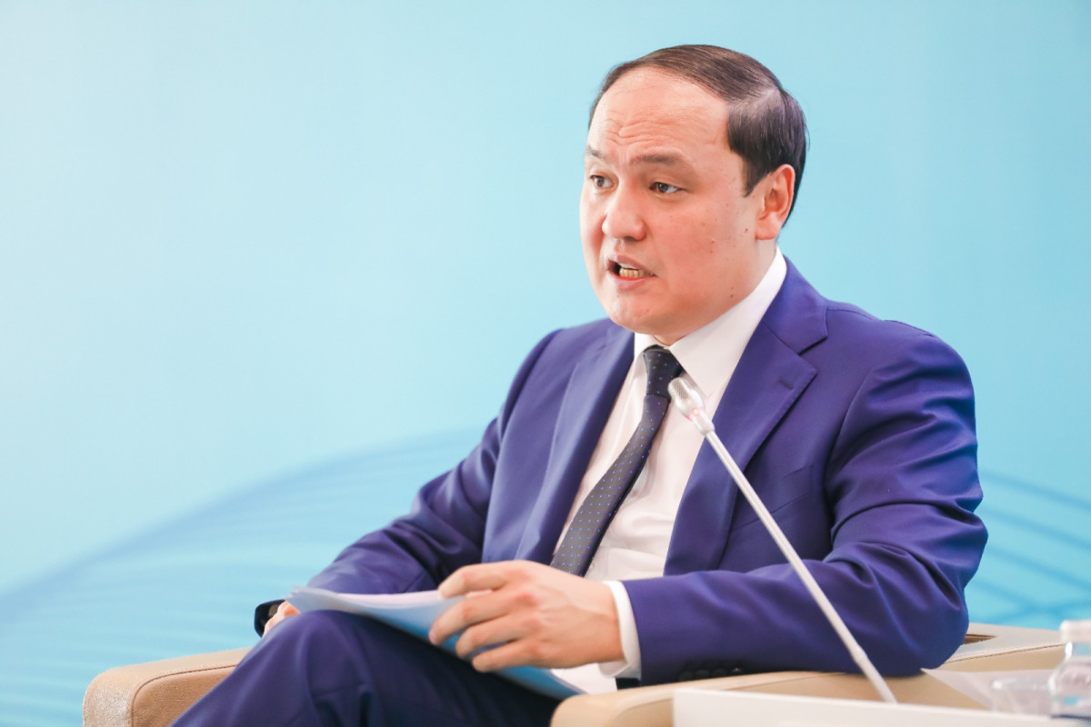 В решении земельных вопросов важна поддержка депутатов маслихатов - Ербол Карашукеев