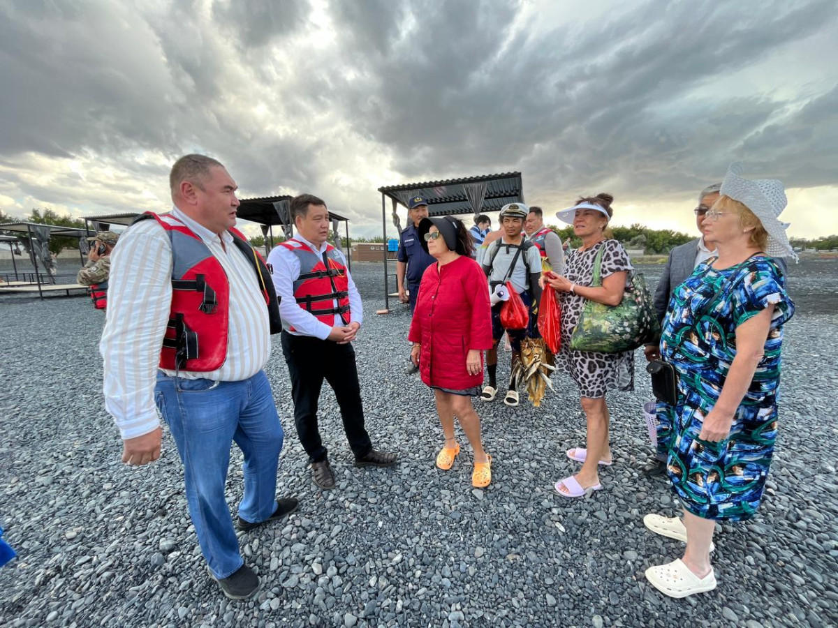 Алаколь: депутат Мажилиса проверил курортную инфраструктуру и выслушал жалобы бизнеса и туристов Алаколь: депутат Мажилиса проверил курортную инфраструктуру и выслушал жалобы бизнеса и туристов