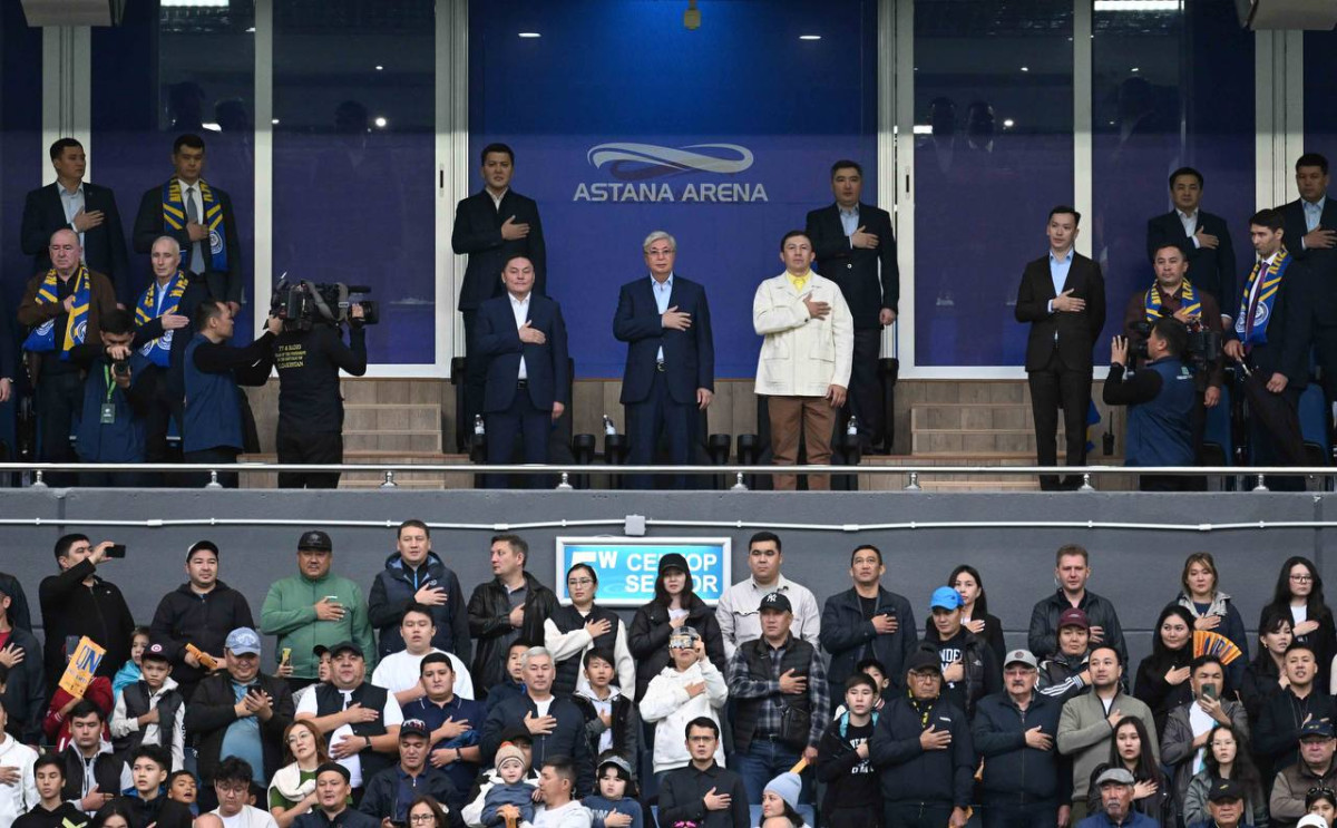 Президент посетил футбольный матч Казахстана и Северной Ирландии