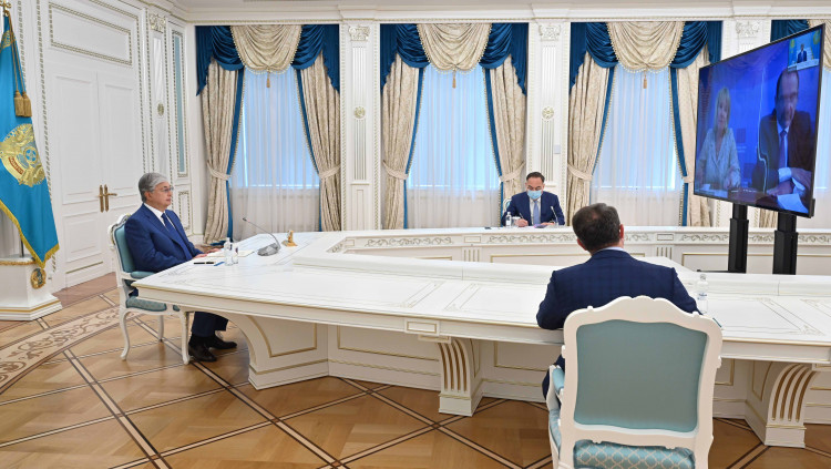Президент встретился со спецпредставителем ЕС по Центральной Азии 