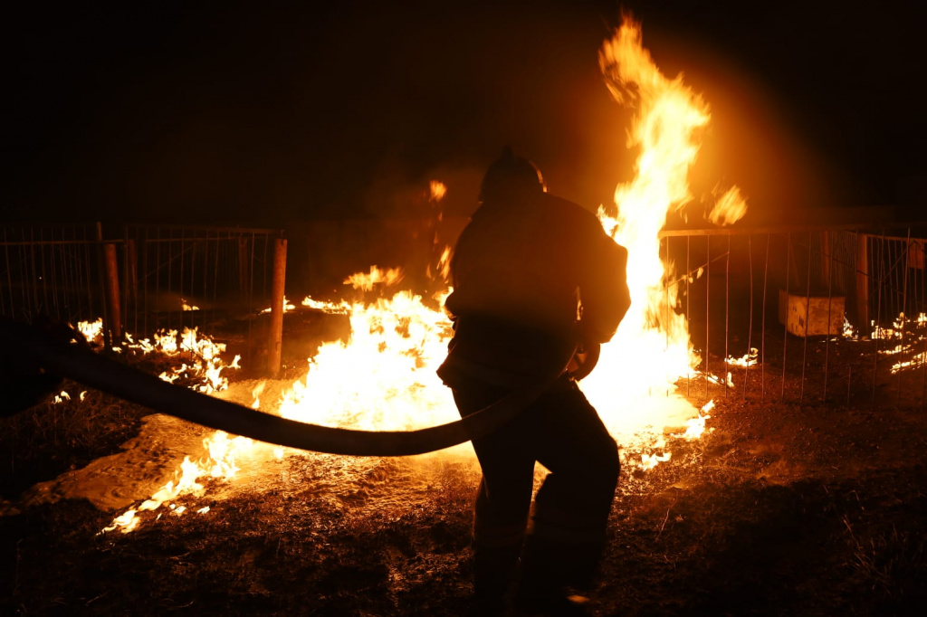 В Нур-Султане загорелась газонакопительная станция — есть пострадавшие