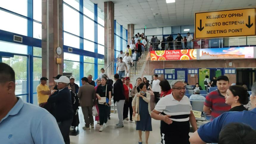 Более 150 пассажиров не могут вылететь из Атырау в Шымкент