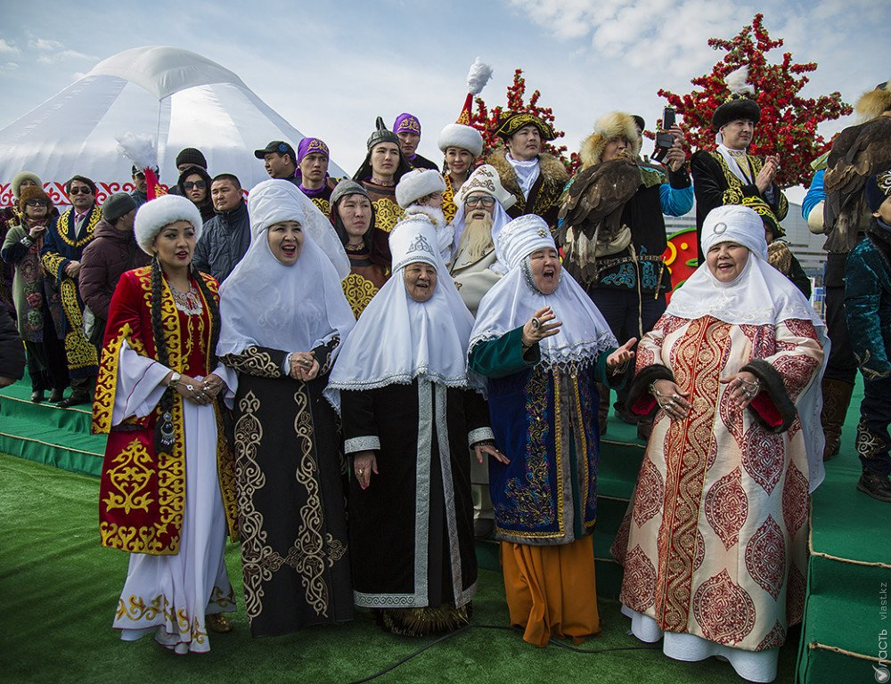 Казахский язык и традиции как объединяющий фактор за рубежом
