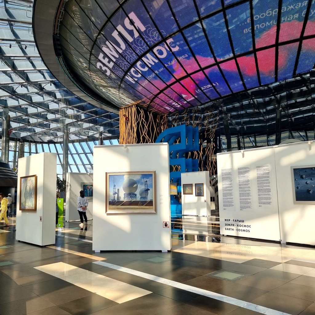 «Земля-Космос». Новая выставка проходит в Музее энергии будущего «Нур-Алем»