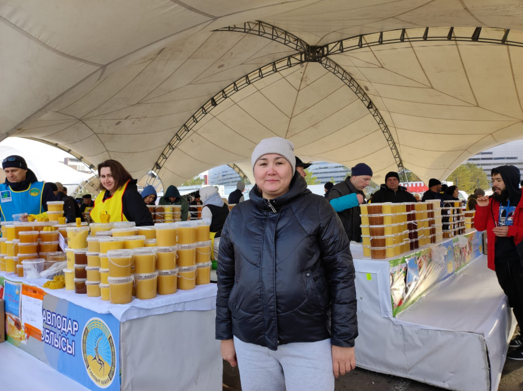 Астанада Павлодар облысының ауыл шаруашылығы жәрмеңкесі  өтуде