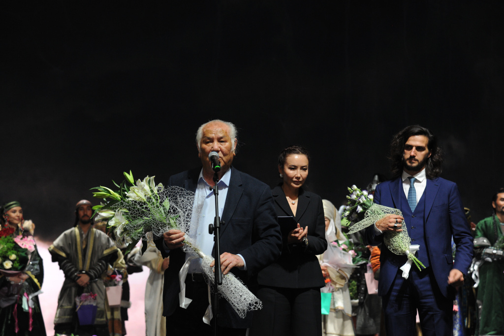 Түркістанның жаңа театрында «Бөрте» көрерменге жол тартты