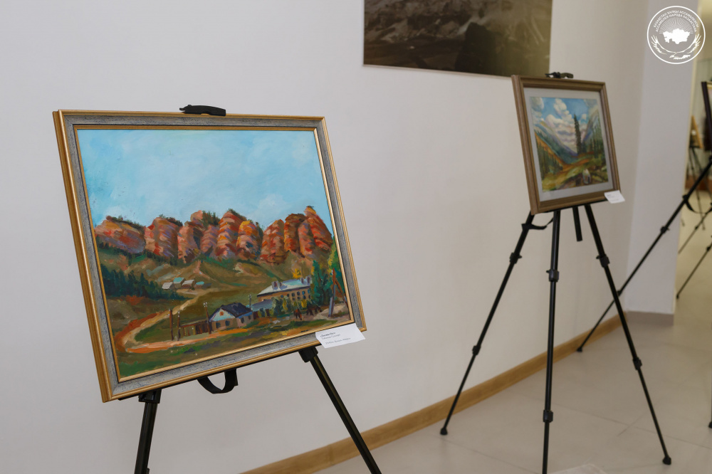 Выставка «Пики Азии»: Красота природы Кыргызстана глазами художников