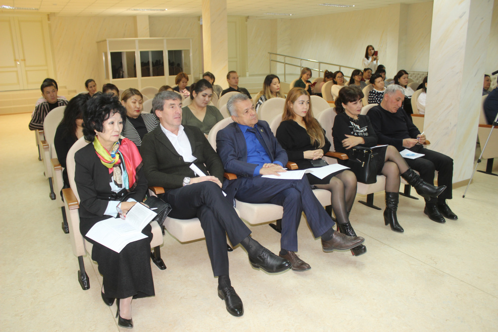 В Актау открылся клуб казахского языка «Мәміле»