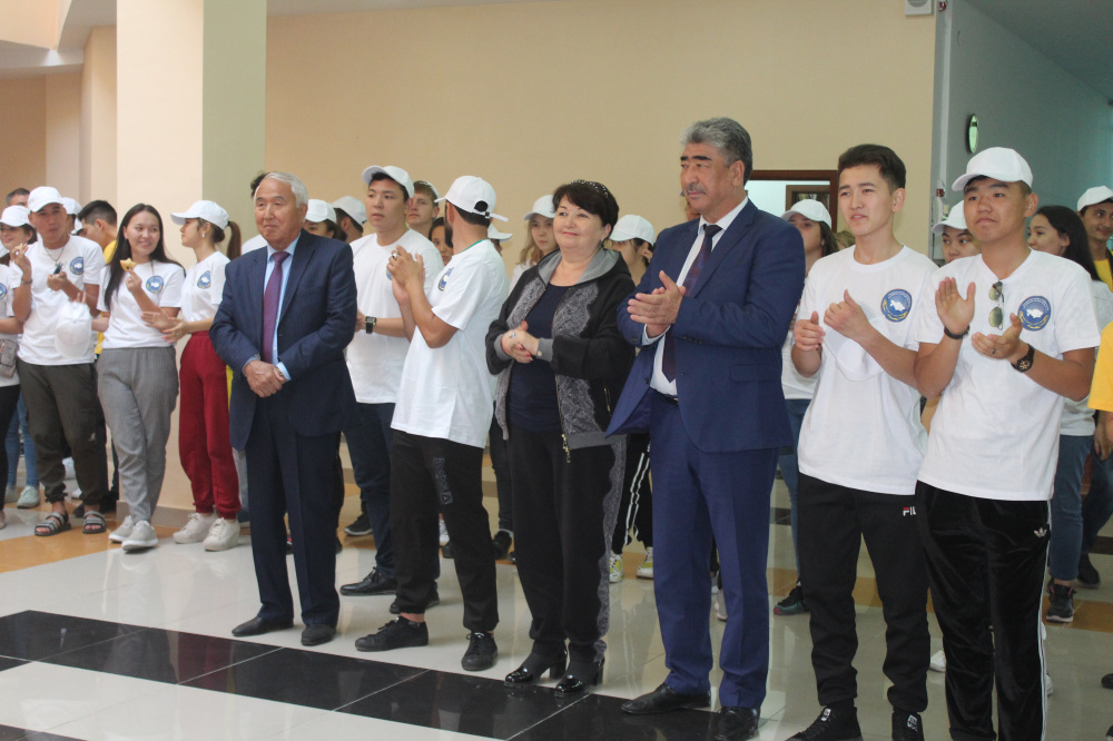 Активная молодежь АНК Алматинской и Жамбылской областей встретилась в Талдыкоргане
