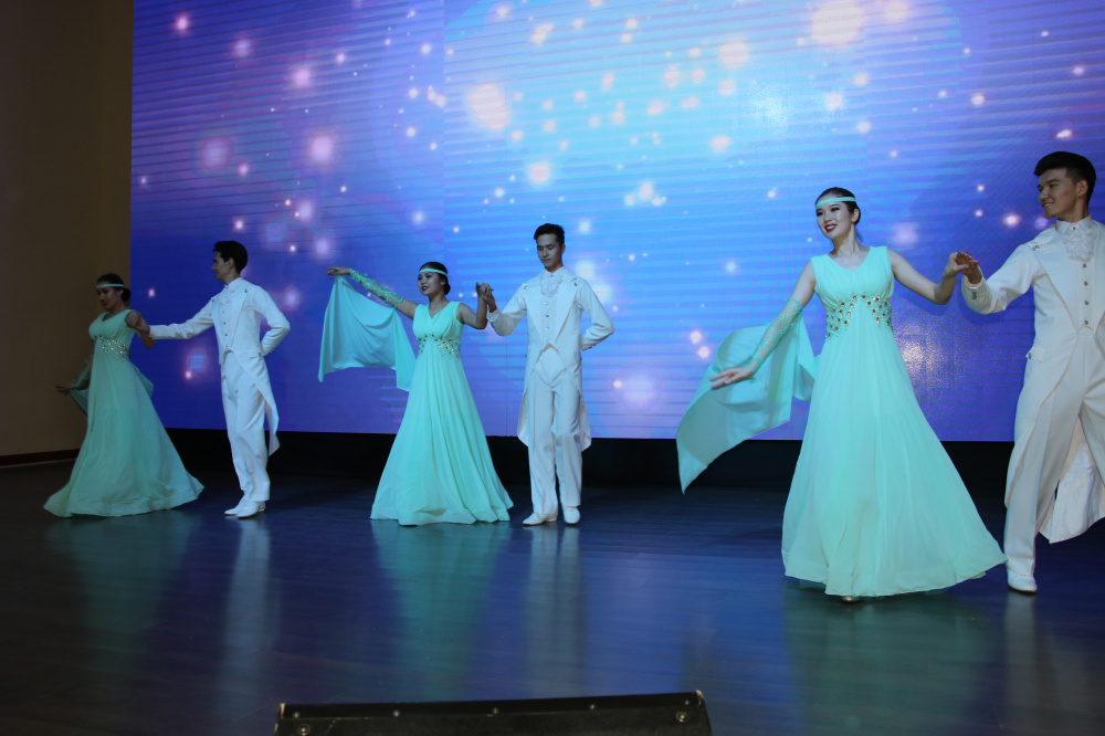 В Кызылорде АНК организовала благотворительный концерт для воспитанников детской деревни