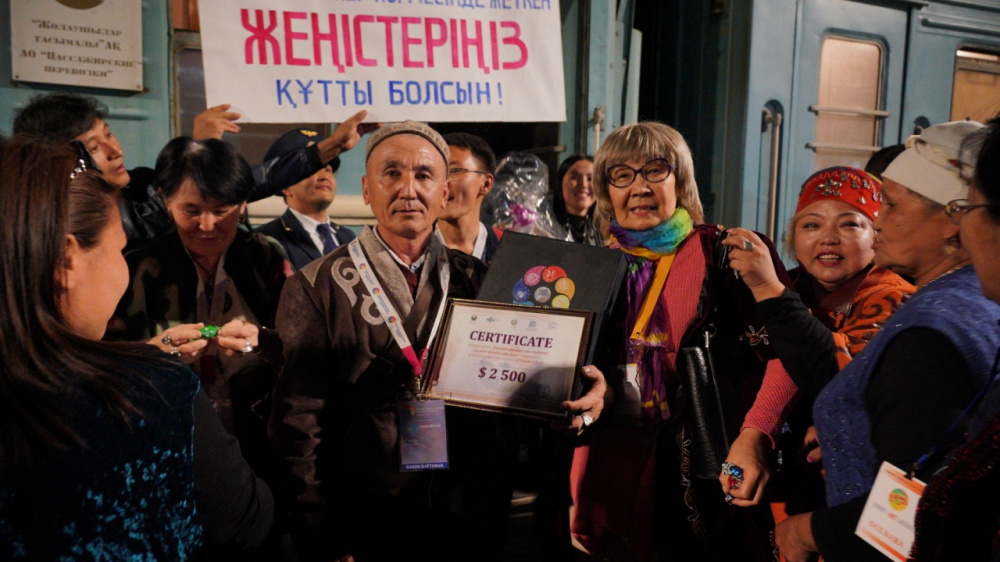 В столице встретили участников I Международной выставки ремесленников в Узбекистане