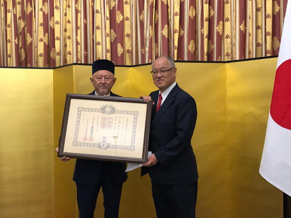 Директор института востоковедения Абсаттар Дербисали удостоен ордена японского императора