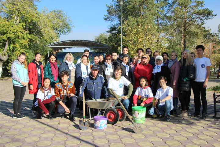 Павлодарлық жастар Ассамблея саябағында татар үйеңкісін отырғызды