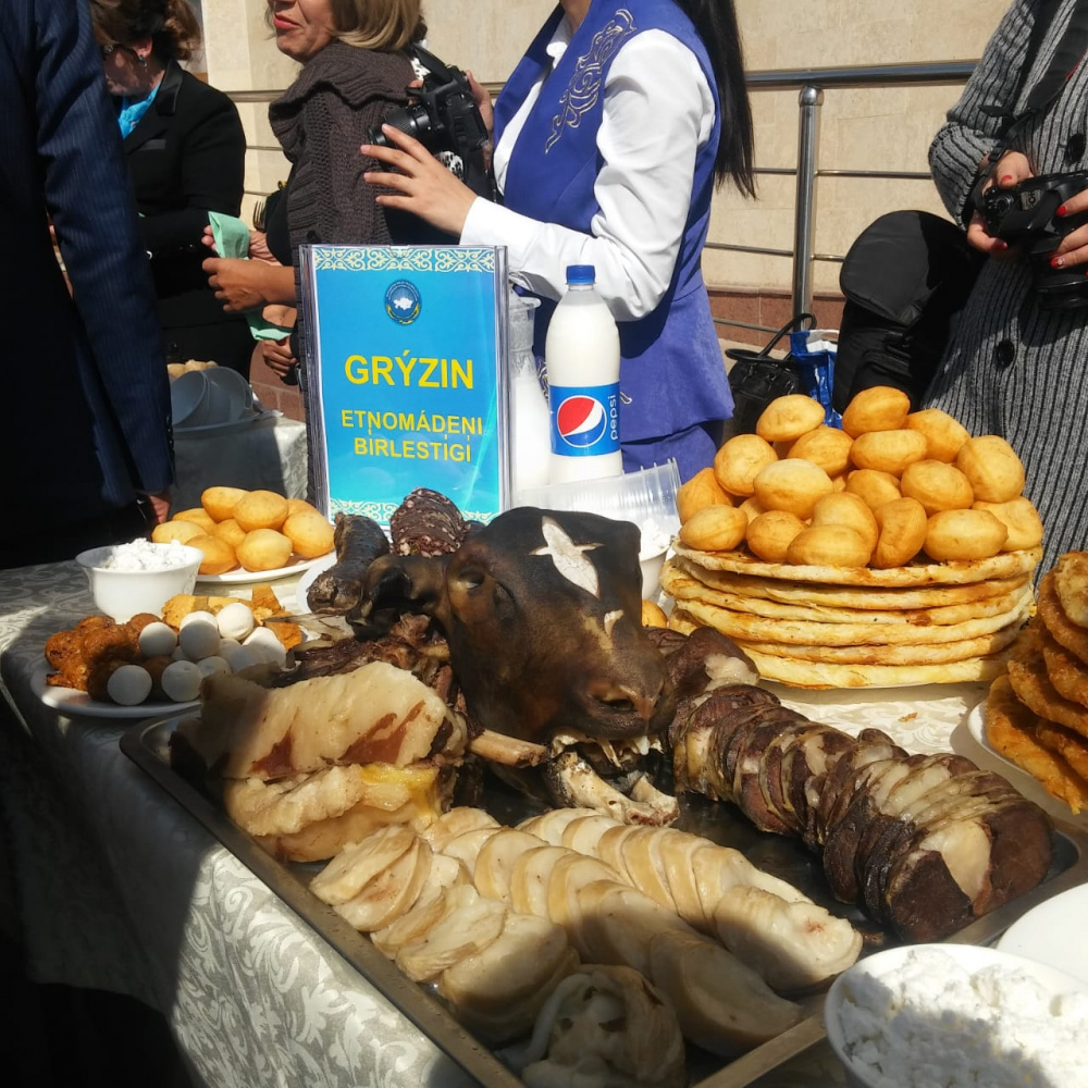 В Шымкенте представители этносов состязались в приготовлении казахских национальных блюд