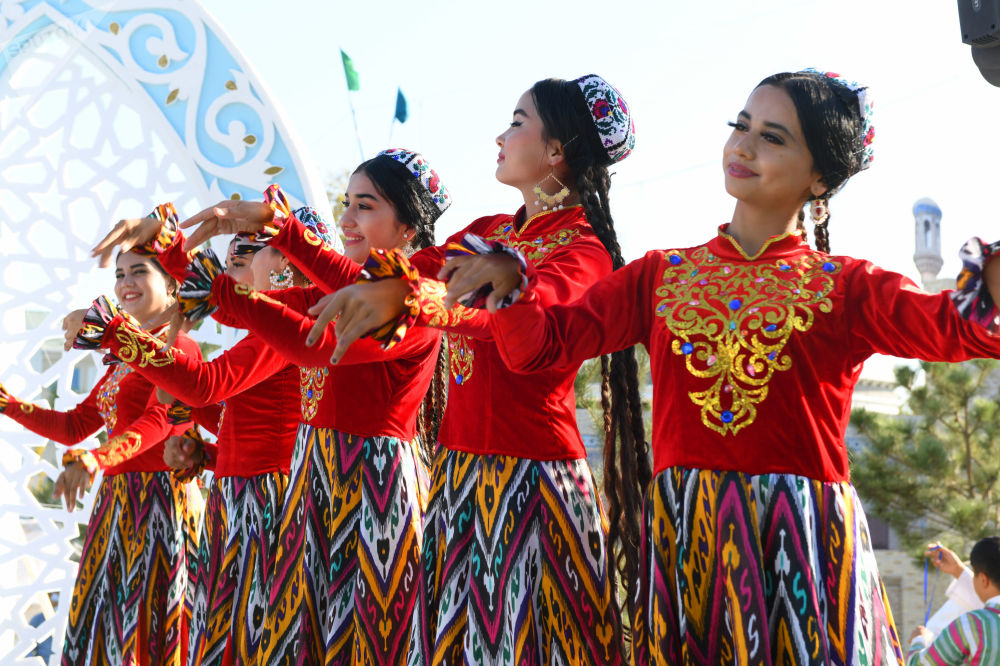 Мастер из Шортанды покорил жюри международного фестиваля народно-прикладного искусства в Узбекистане