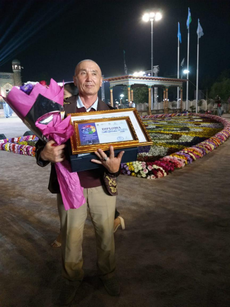 Мастер из Шортанды покорил жюри международного фестиваля народно-прикладного искусства в Узбекистане