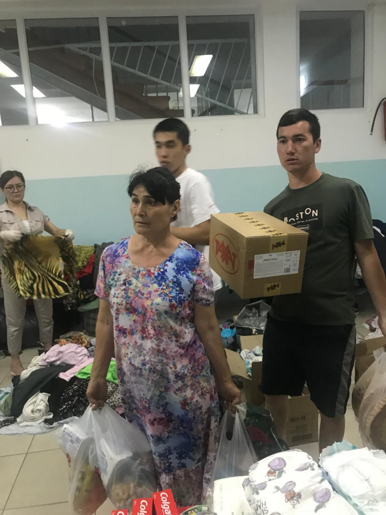 Ровно месяц назад АНК первой оказала помощь пострадавшим жителям города Арыс