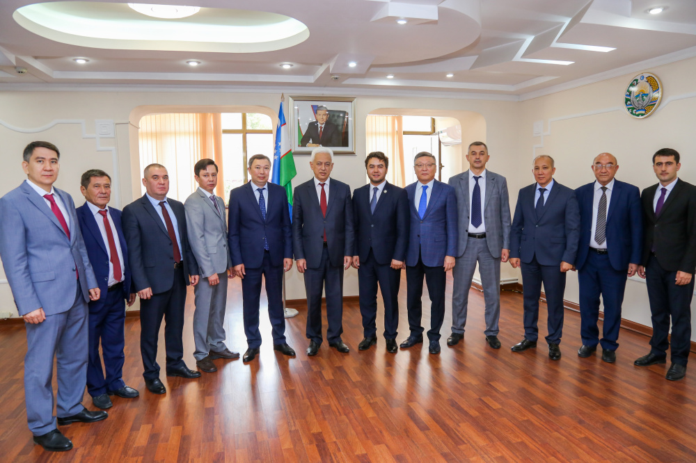 Казахстан и Узбекистан: Укрепление двусторонних отношений – ключ к успеху