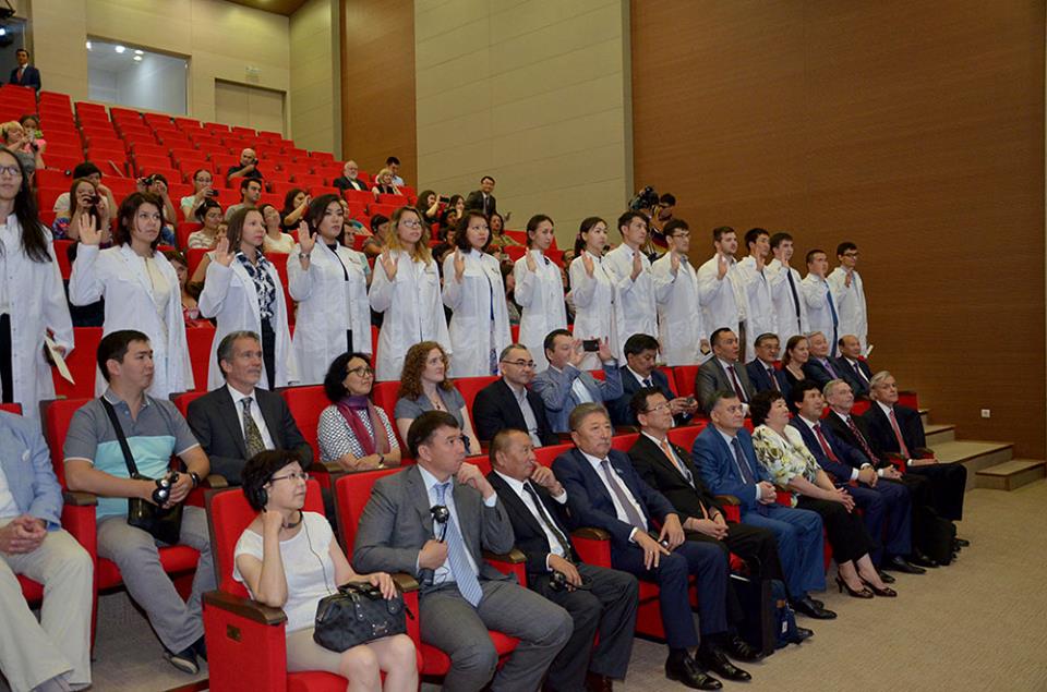 Назарбаев университетінде Медицина мектебі ашылды