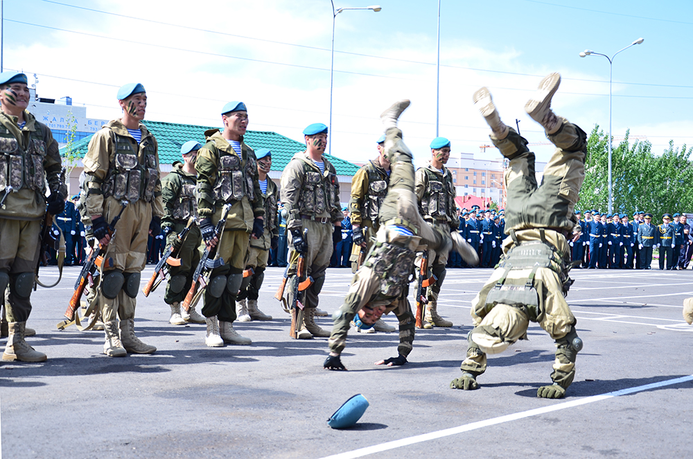  «Жас ұлан» мектебінің 2016 жылғы түлектері