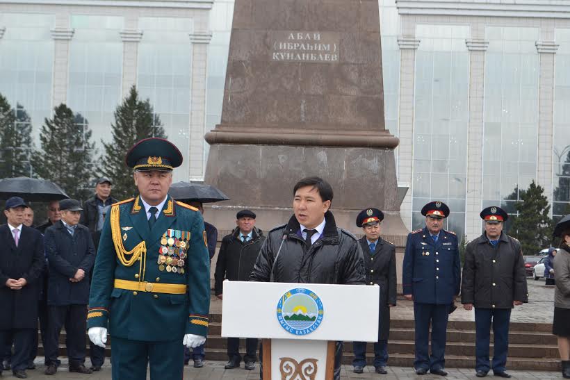 72-ші гвардиялық атқыштар дивизиясының жауынгерлік туы Өскеменге жеткізілді