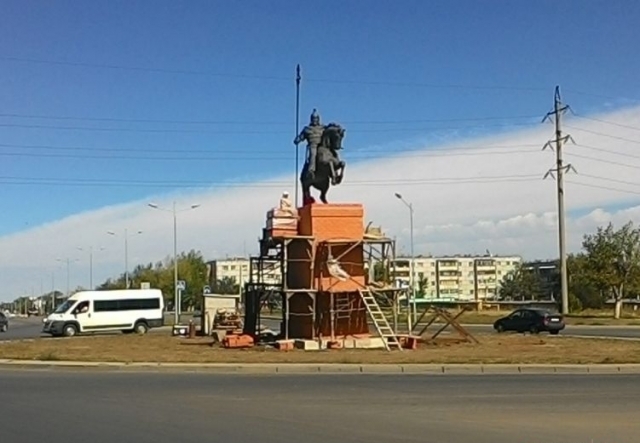 Павлодар батыра. Павлодр Малай Сары. Малайсары.