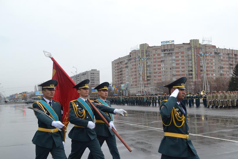 72-ші гвардиялық атқыштар дивизиясының жауынгерлік туы Өскеменге жеткізілді